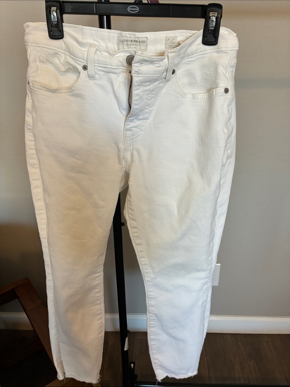 Lucky Brand Men's Slim Straight White Jeans